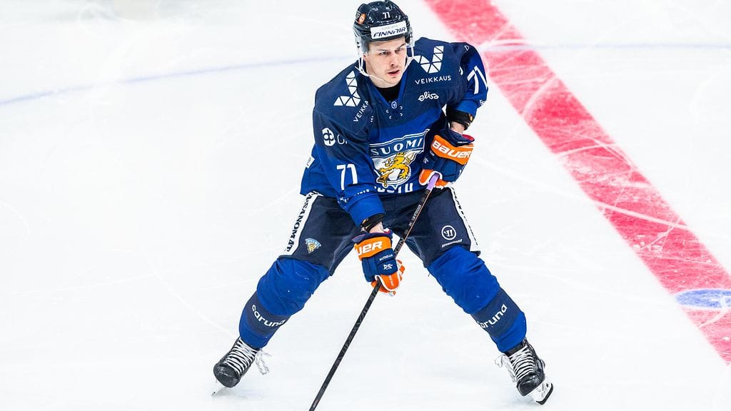 Kristian Kuusela on kärkyllä Leijonien pelaavaan kokoonpanoon MM-kisoissa.