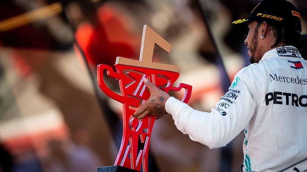 Lewis Hamilton omisti voittonsa viisivuotiaalle syöpäpotilaalle.