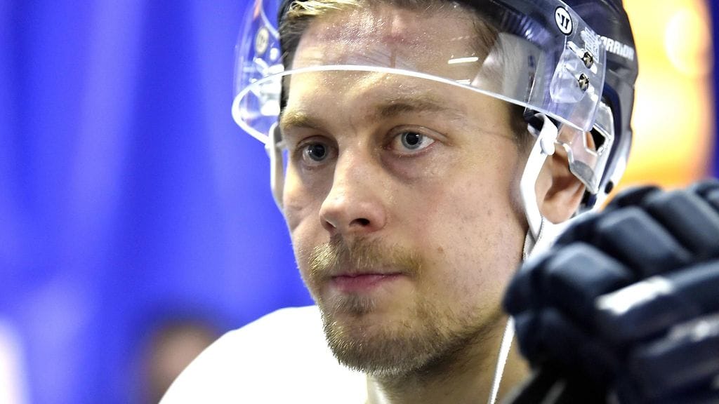 Juhani Tyrväinen nousee Leijonien ykkösketjun keskelle.