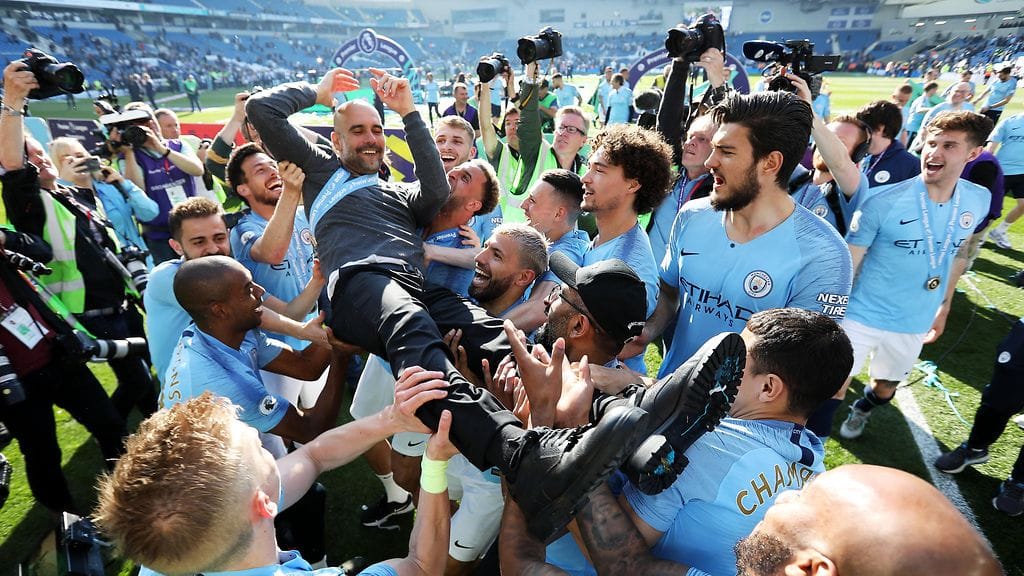 Pep Guardiola voitti Manchester Cityn peräsimessä toisen Valioliigan mestaruuden.
