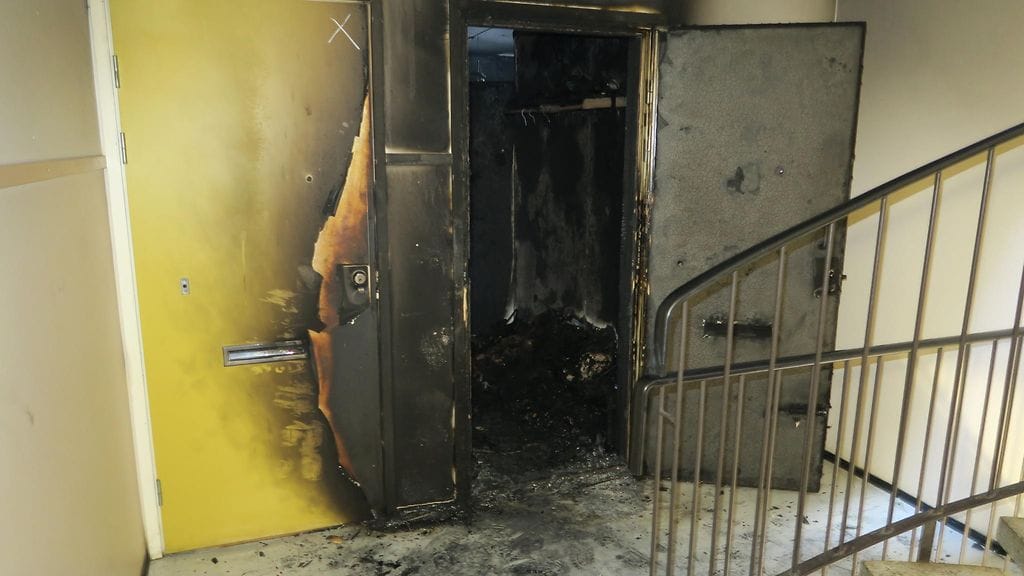 Palaneesta asunnosta löytyi kuollut nainen.