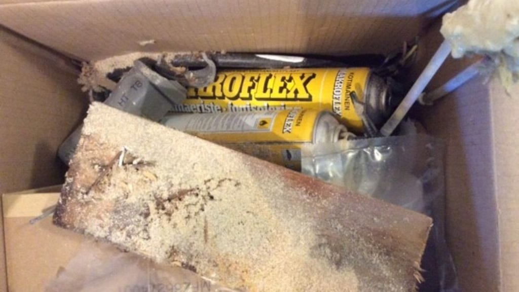 Päivi löysi yllätyksen keittiön kappien takaa: Sokkeli oli täynnä rakennusjätettä 2