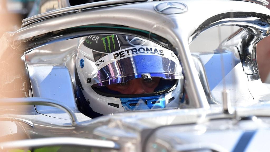 Valtteri Bottas oli tiistaina testien ylivoimaisesti nopein.