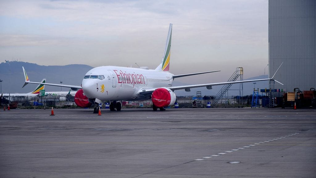 Boeing 737 max -kone Ethiopian Airlinesin väreissä.