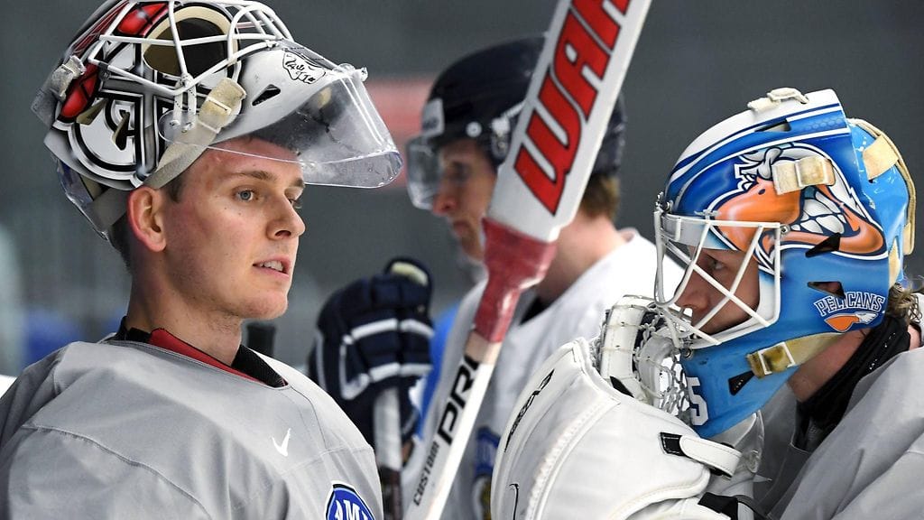 Kevin Lankinen ja Jussi Olkinuora pukevat illan otteluun Iso-Britanniaa vastaan. Olkinuora pelaa.