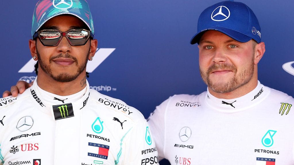 Lewis Hamilton ja Valtteri Bottas käyvät kovaa sisäistä kisaa Mercedeksellä.