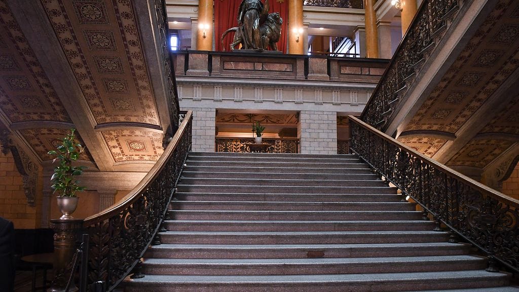 Hallitusneuvottelut jatkuvat Säätytalolla. Kuvituskuva.