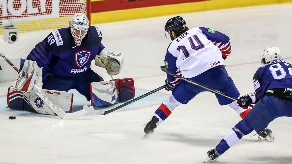 Iso-Britannia yrittää kaataa Ranskan MM-kisojen maanantain iltapäiväottelussa. Tämä toisi maalle jatkoa A-tasolla.