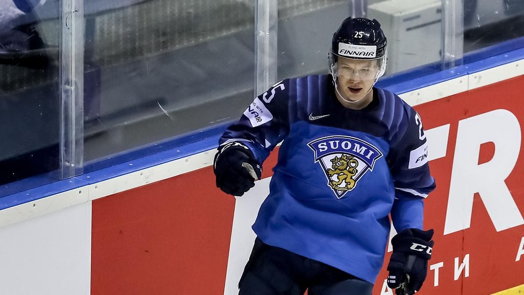 Toni Rajala on esiintynyt pirteästi ensimmäisissä MM-kisoissaan.