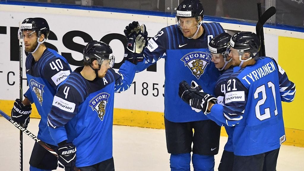 Leijonien lohkovoitto ratkeaa tiistaina Saksaa vastaan.