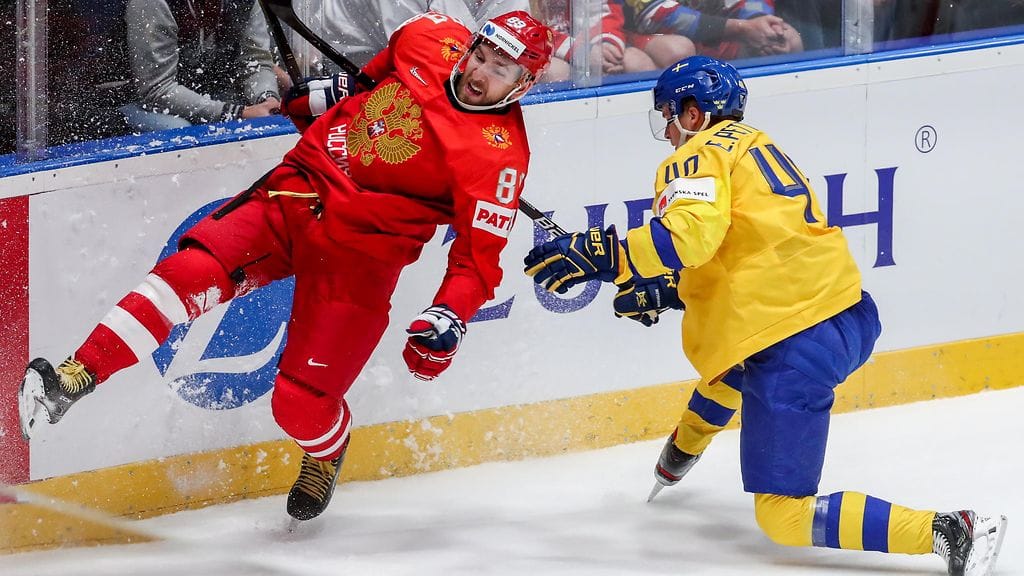 Venäjä johtaa Ruotsia maalein 3–1.