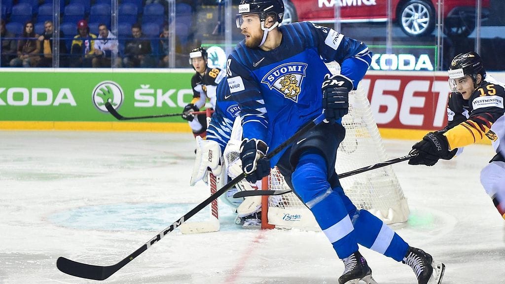 Jani Hakanpää luottaa joukkuepelin voimaan.