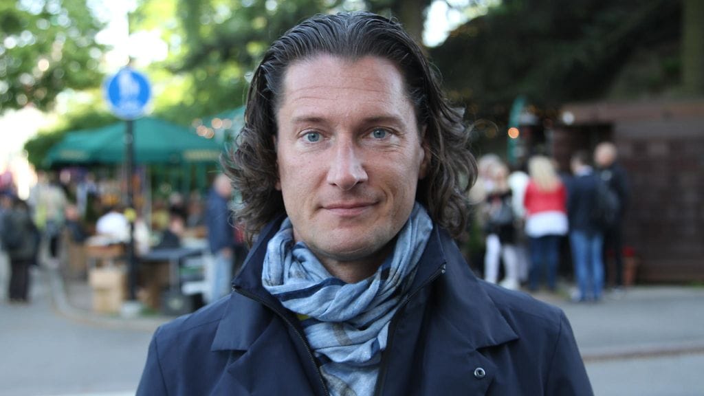 Neljä naista tuomittiin laulaja Tomi Metsäkedon kunnian loukkaamisesta käräjäoikeudessa.