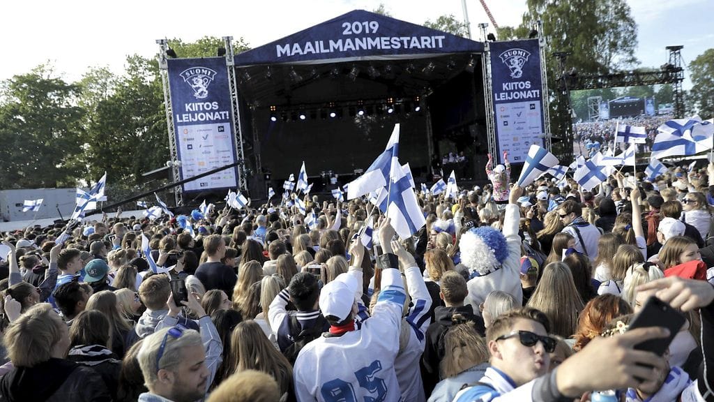 Leijonien kansanjuhlat ovat käynnissä.