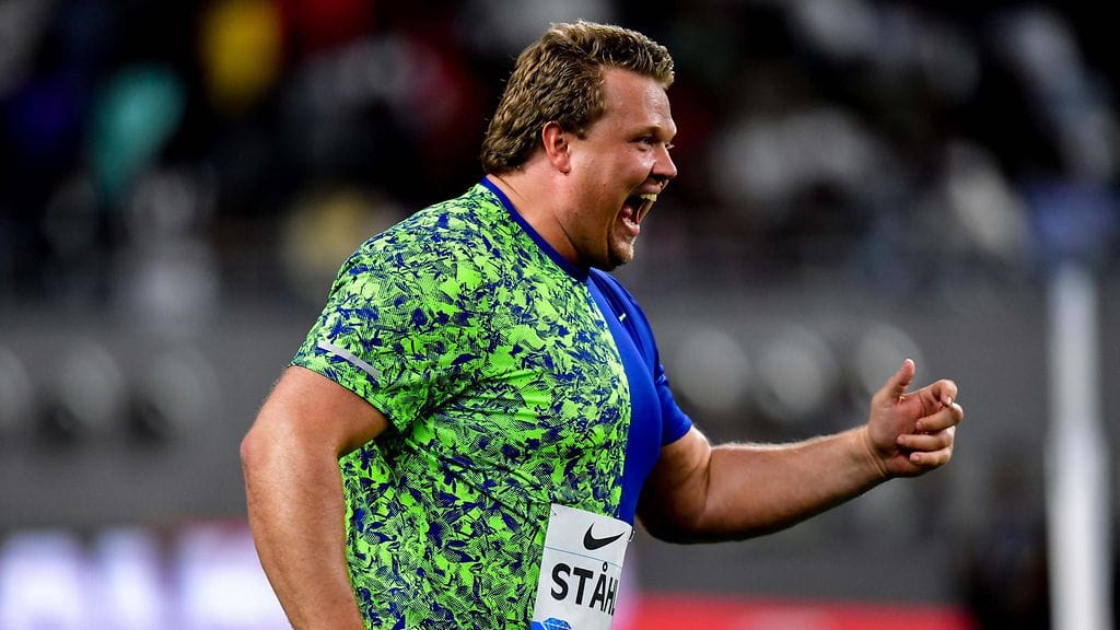 Ruotsin ikioma mörkö Daniel Ståhl hyökkää kiekonheiton maailmanennätyksen kimppuun.