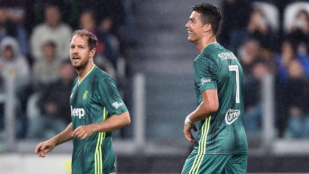 Cristiano Ronaldo ja Sebastian Vettel pelasivat hyväntekeväisyysottelussa samalla puolella.