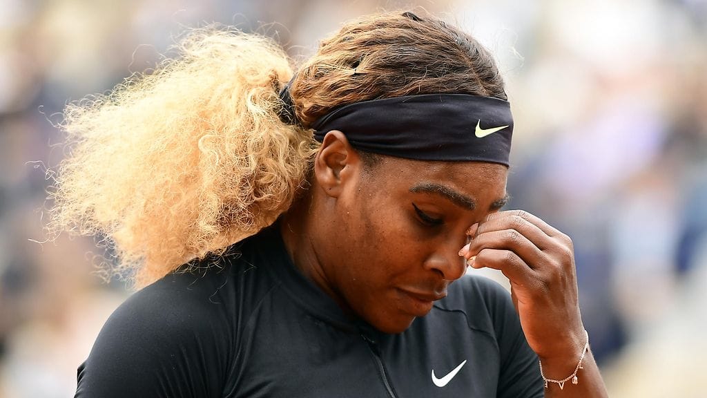 Serena Williams eteni Ranskan avoimissa kolmannelle kierrokselle.