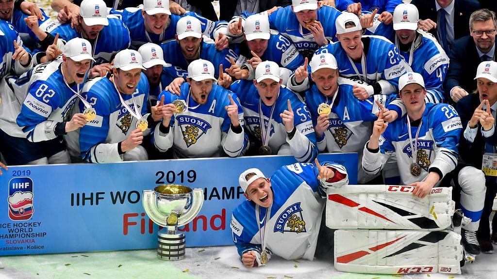 Leijonat juhli sunnuntain maailmanmestaruutta.