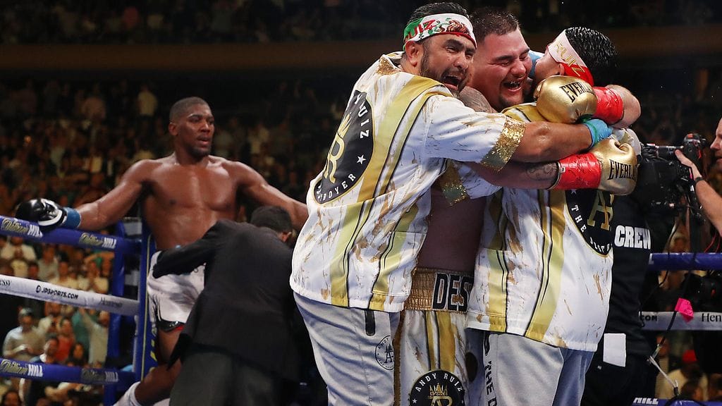 Voittamaton raskaan sarjan nyrkkeilytähti Anthony Joshua koki yllätystappion raskaansarjan maailmanmestaruusottelussa New Yorkin Madison Square Gardenissa, kun Andy Ruiz tuli ja tyrmäsi Joshuan.
