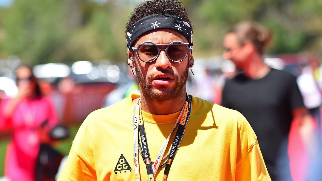 Jalkapallon supertähti Neymar kiistää täysin häneen kohdistuvat raiskausväitteet.