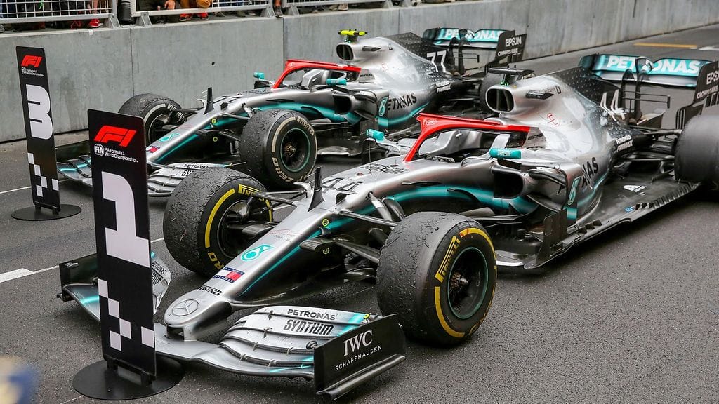 Mercedeksen autoihin lyödään päivitetty moottori Kanadan Montrealin GP:ssä.