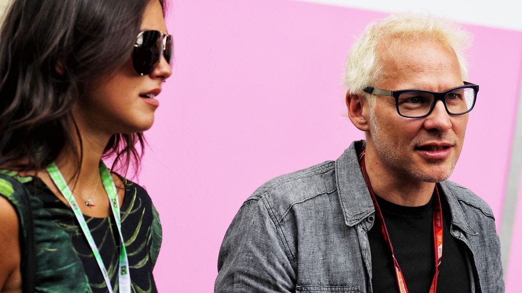 Jacques Villeneuve (oikealla) tykitti suoraa tekstiä nyky-F1:n raameista.