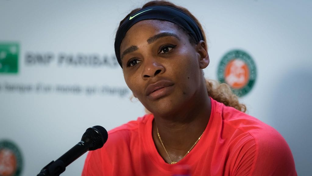 Serena Williamsin käytös ei miellyttänyt kaikkia Ranskan avoimisissa.