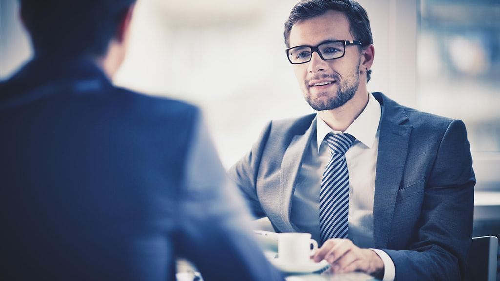 Työhaastattelussa kannattaa ilmentää oikeanlaista asennetta. Kuvituskuva.