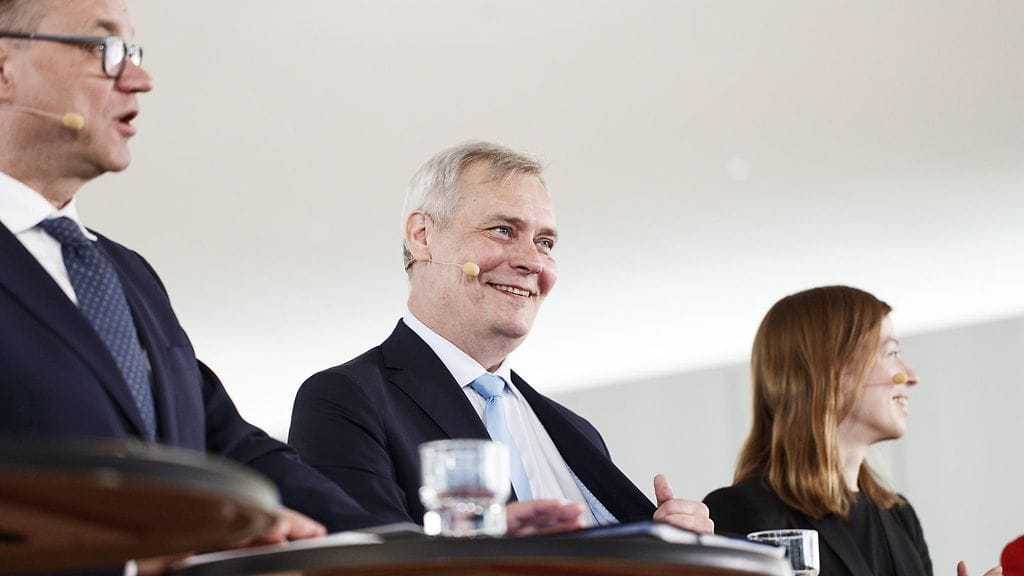 Keskustan Juha Sipilä, SDP:n Antti Rinne ja vasemmistoliiton Li Andersson julkistivat hallitusohjelman Helsingin keskustakirjasto Oodissa 3. kesäkuuta 2019.