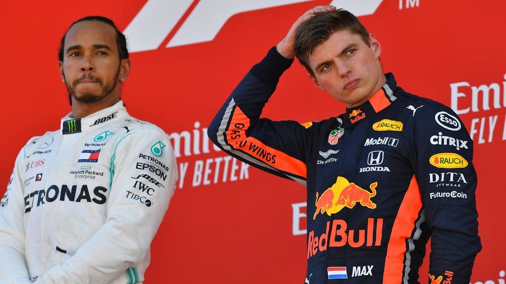 Max Verstappen on usein jäänyt Lewis Hamiltonin taakse.