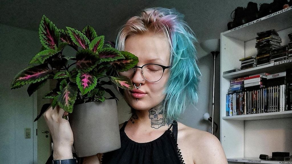 Räde ei suostu nielemään Instagramin ja Facebookin sensurointipolitiikkaa. Kuva: Räde Hellgren.