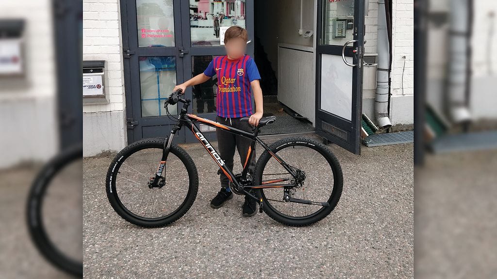 Perheen pojalle varastettu pyörä oli tärkeä kulkuväline kouluun ja harrastuksiin.