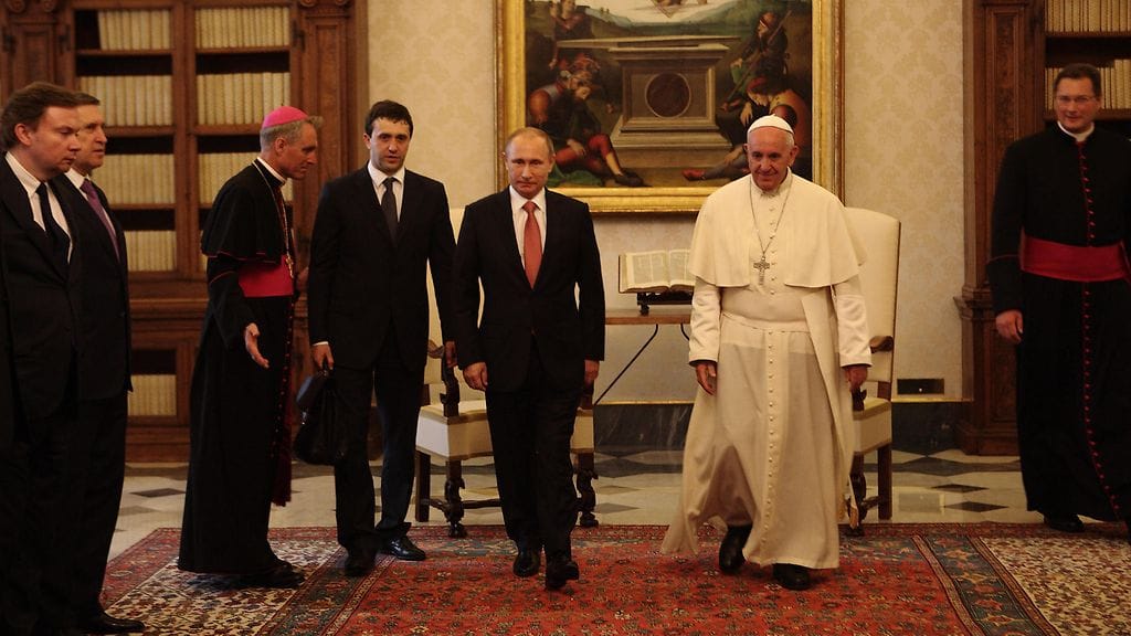 Putin tapasi paavi Franciscuksen myös vuonna 2015.