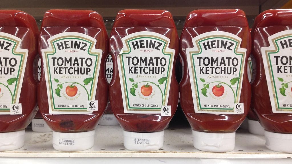 Heinz-ketsuppipulloja.