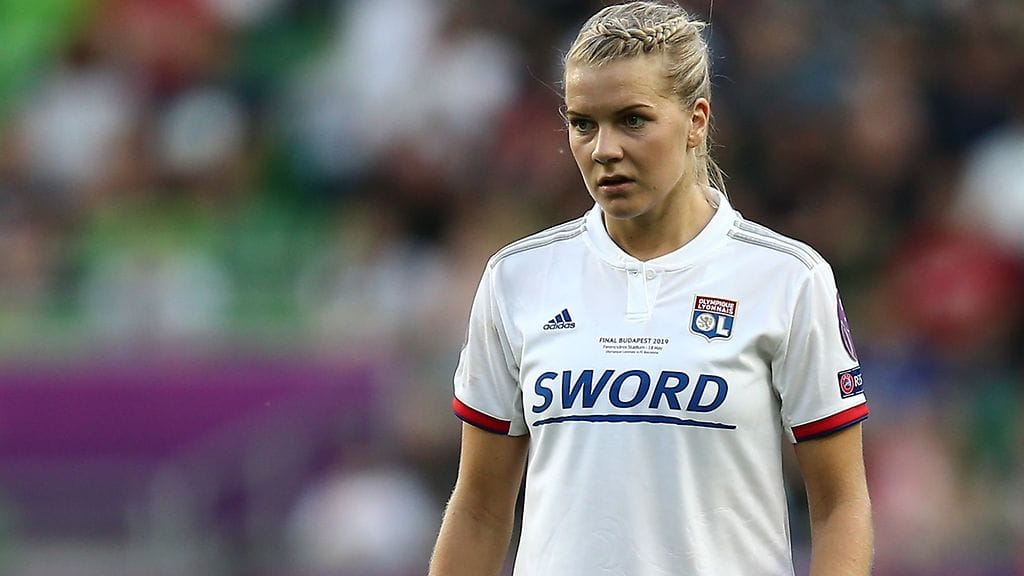 Ada Hegerberg jäi kovan kohun saattelemana pois Norjan maajoukkueesta.