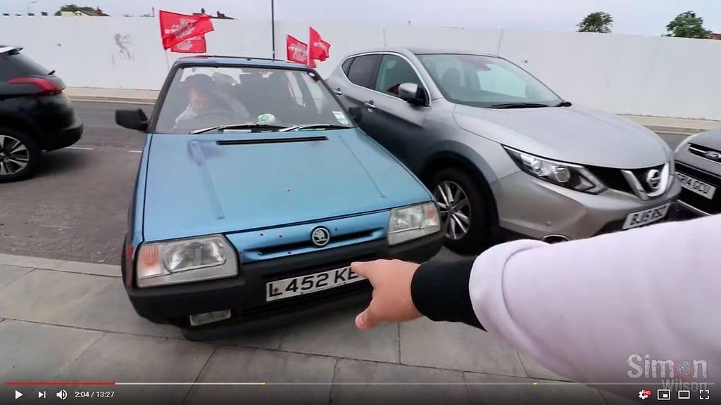 40 punnan Skoda Favorit kesti lopulta Liverpoolista Madridiin ja takaisin. Löydät videon jutun lopusta.