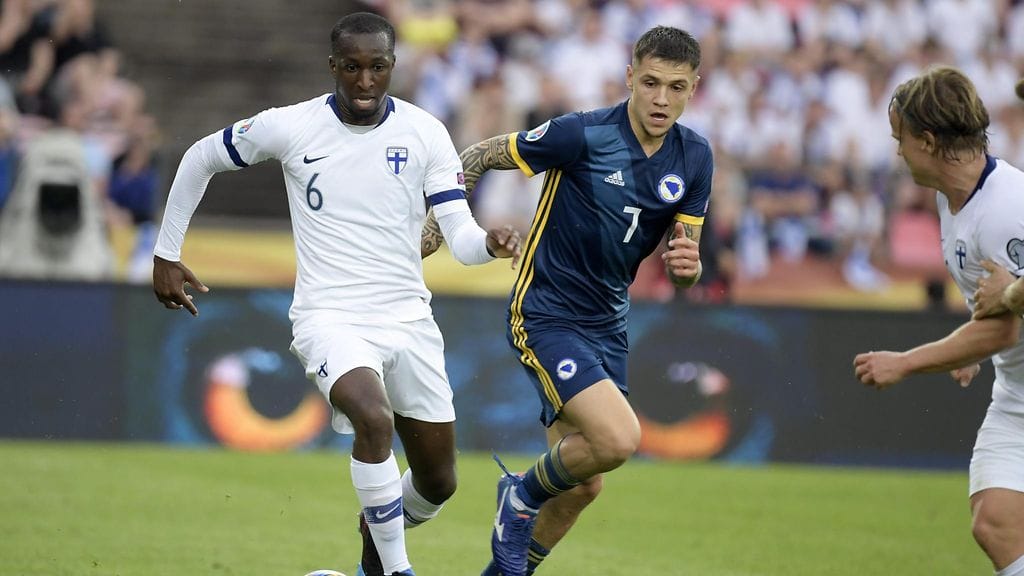 Glen Kamara on yksi Huuhkajien tärkeimpiä pelaajia.