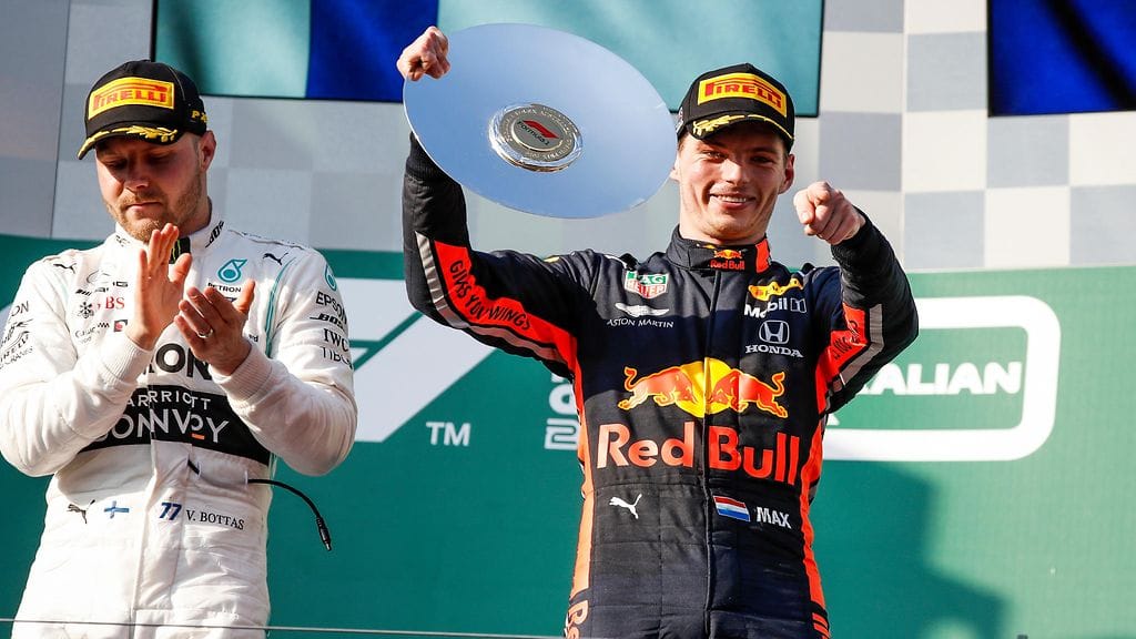 Valtteri Bottas (vasemmalla) ja Max Verstappen (oikealla) ovat yksiä mielenkiintoisimpia seurattavia kohteita Kanadan GP:n alkuhulinoissa.