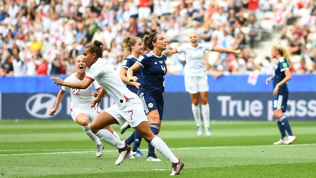 Englanti juhli Skotlantia vastaan.