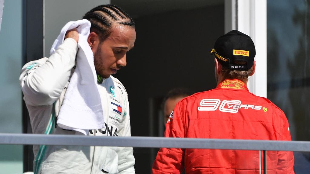 Kanadan GP:n lopulla riitti draamaa Mercedeksen Lewis Hamiltonin (vasemmalla) ja Ferrarin Sebastian Vettelin (oikealla) välillä.