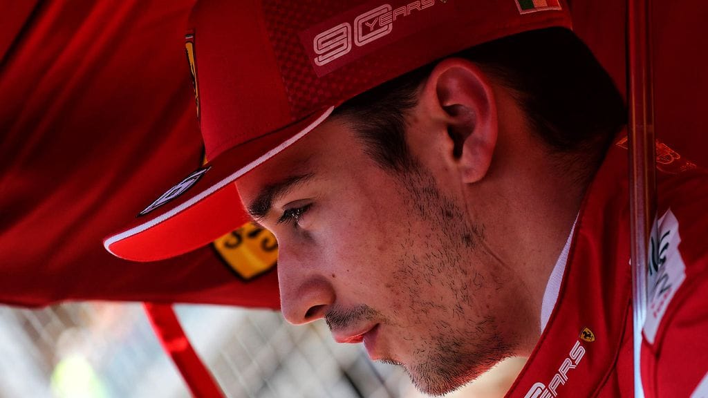 Charles Leclerc ei saanut Ferrarilta tietoa Sebastian Vettelin aikarangaistuksesta.