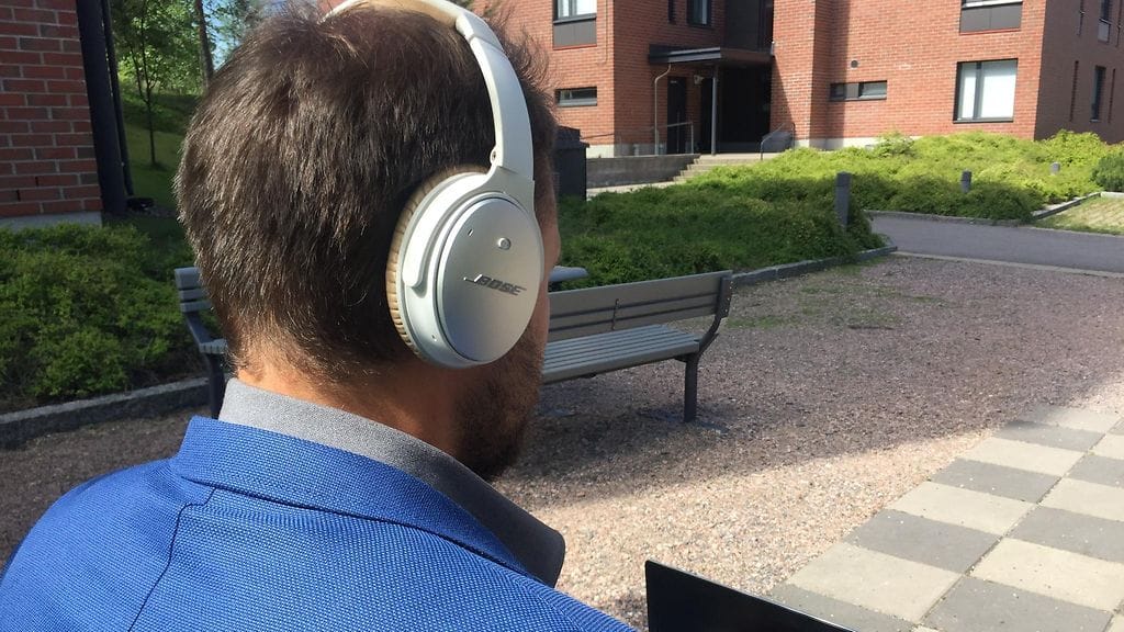 OMA kuulokkeet äänikirja