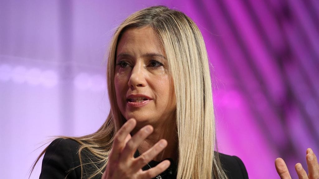 Mira Sorvino kertoi joutuneensa käsittelemään asiaa uudelleen erityisesti #MeToo-liikkeessä toimimisen vuoksi.