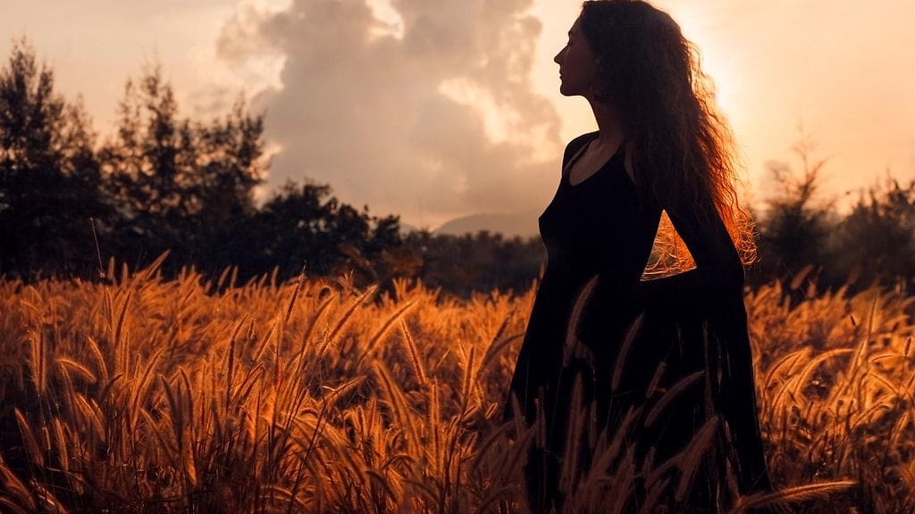 Kesä tuo paljon hyviä mahdollisuuksia, jos vain uskallat olla niille avoin, ja sinähän uskallat!