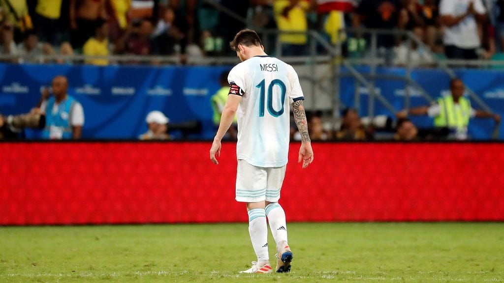 Lionel Messin ahdinko syveni, kun Argentiina kärsi 2-0 tappion Kolumbialle.