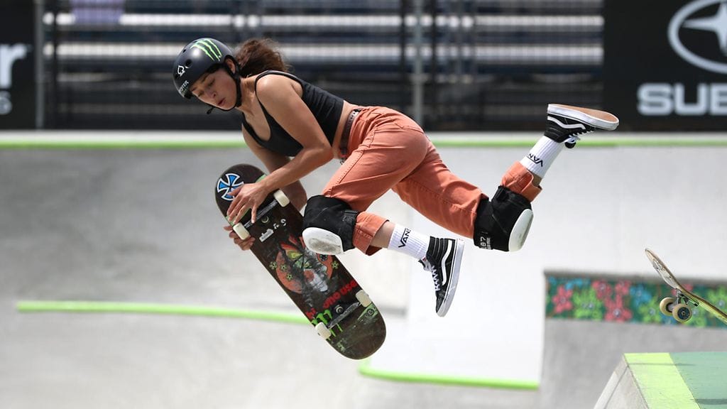 Lizzie Armanto oli mainiossa vedossa Long Beachilla.