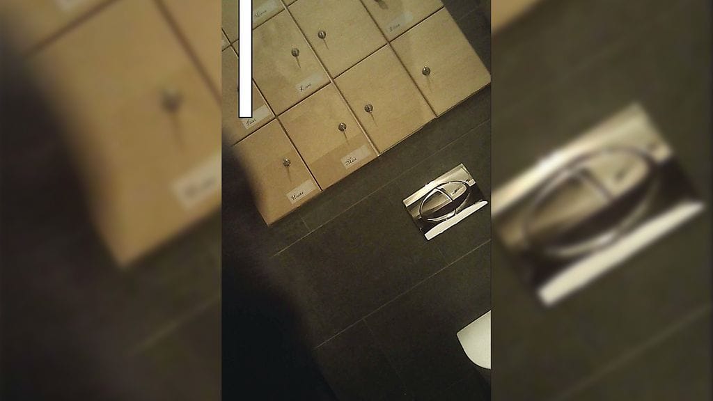 Jos uskot tunnistavasi kuvan paikan, ota yhteys poliisiin.