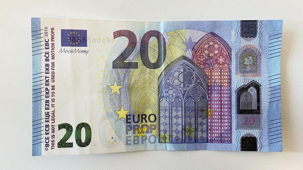 poliisi väärä raha