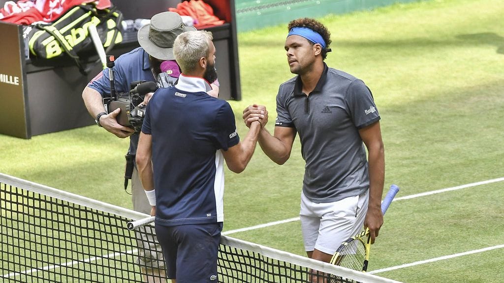 Benoit Paire ja Jo-Wilfried Tsonga vaihtoivat lajin jalkapalloon kesken ottelun.