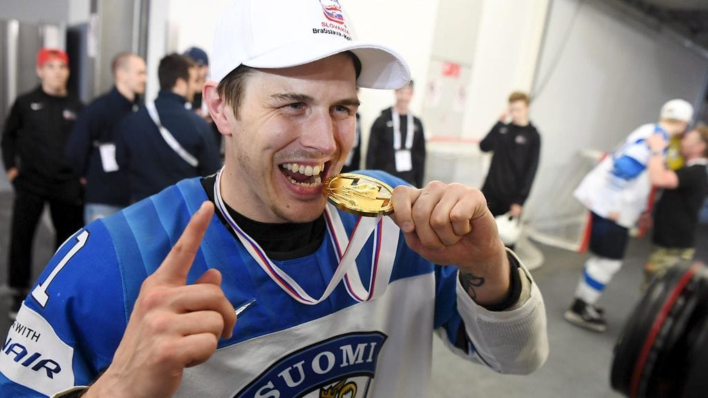 Kristian Kuusela solmi pitkän jatkosopimuksen Tampereen Tapparan kanssa.